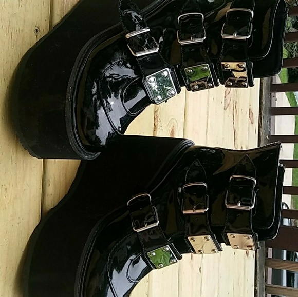 Demonia Shoes - Platforms